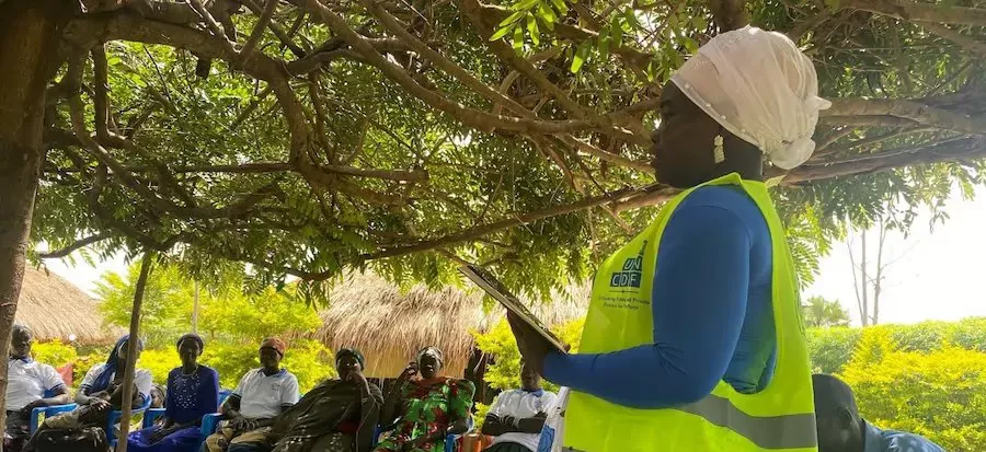 Bridging the informal-formal divide in financial services  - How going digital is linking the two worlds in access to finance in rural Uganda